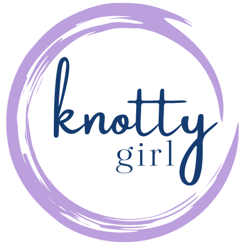 Red Kisses – Knotty Girl, LLC